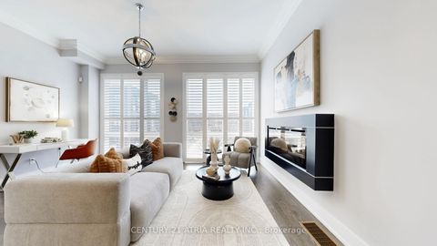 Photo 12 at 15 Thorncrest Drive, Patterson, Vaughan