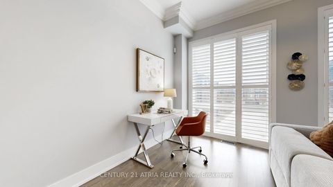 Photo 18 at 15 Thorncrest Drive, Patterson, Vaughan