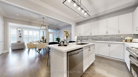 Photo 28 at 15 Thorncrest Drive, Patterson, Vaughan