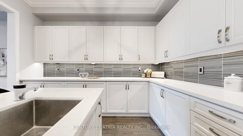 Photo 29 at 15 Thorncrest Drive, Patterson, Vaughan