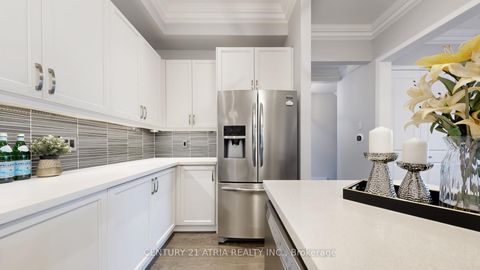 Photo 30 at 15 Thorncrest Drive, Patterson, Vaughan