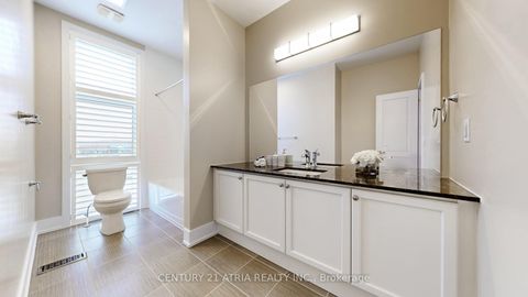 Photo 46 at 15 Thorncrest Drive, Patterson, Vaughan