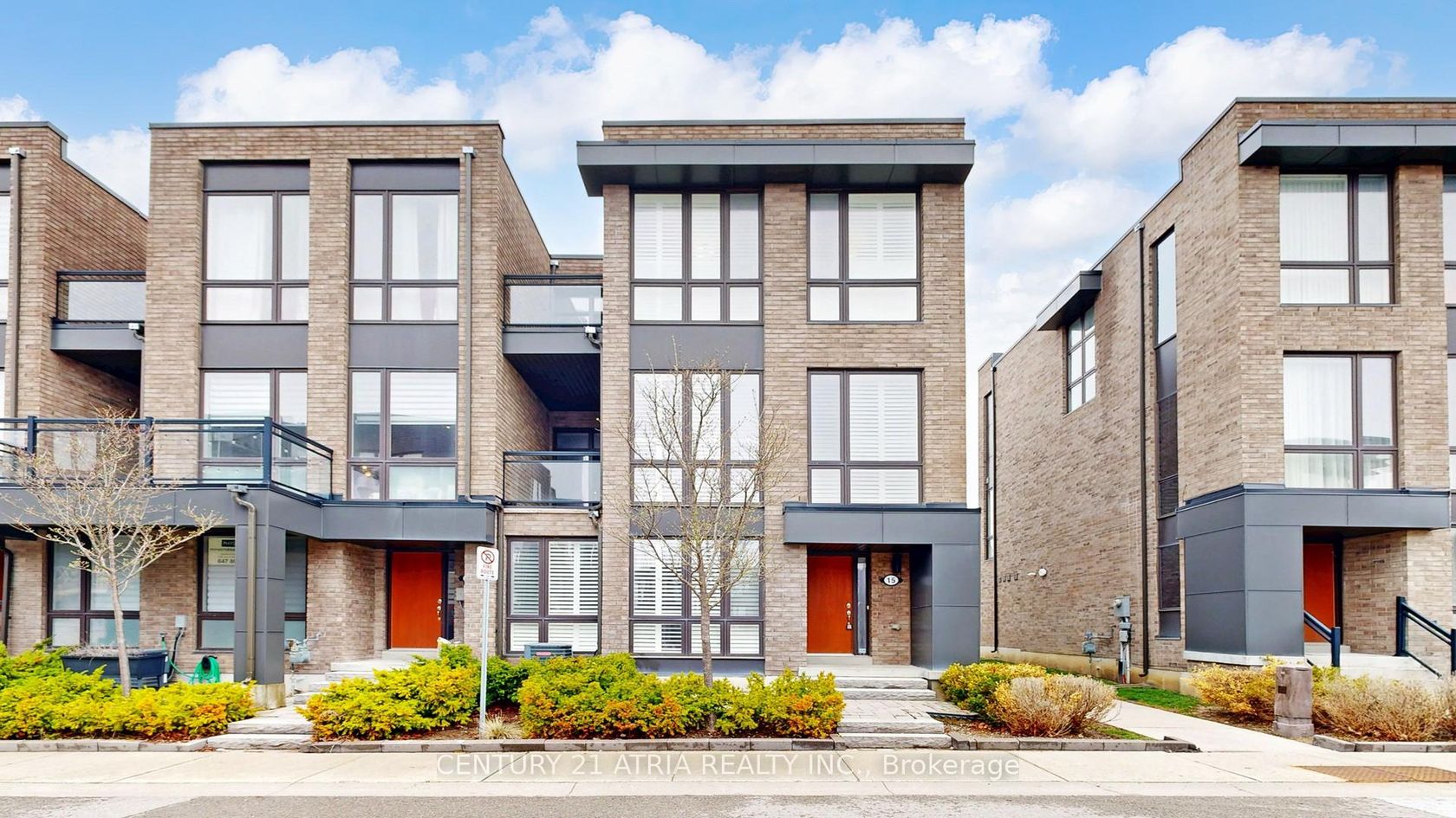 15 Thorncrest Drive, Patterson, Vaughan photo 8