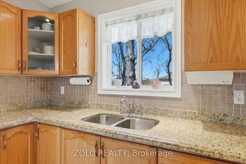 Photo 10 at 30 Sunset Beach Road, Virginia, Georgina