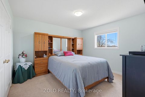 Photo 17 at 30 Sunset Beach Road, Virginia, Georgina