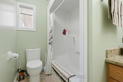 Photo 22 at 30 Sunset Beach Road, Virginia, Georgina