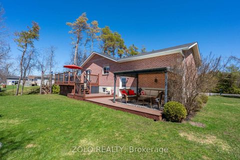 Photo 38 at 30 Sunset Beach Road, Virginia, Georgina