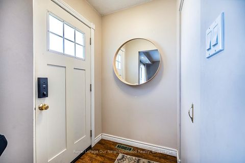 Photo 2 at 976 Southport Drive, Donevan, Oshawa