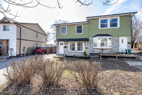 Photo 24 at 976 Southport Drive, Donevan, Oshawa