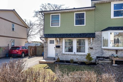 Photo 25 at 976 Southport Drive, Donevan, Oshawa