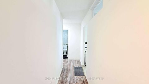 Photo 11 at 909 - 4645 Jane Street, Black Creek, Toronto