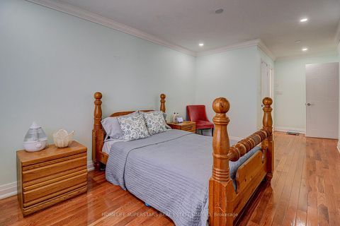 Photo 16 at 191 Wessenger Drive, Holly, Barrie