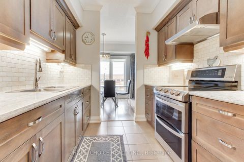 Photo 17 at 301 - 720 YONGE Street E, Painswick South, Barrie