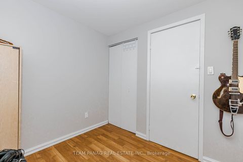 Photo 26 at 30 - 9 Kendleton Drive, Jamestown, Toronto