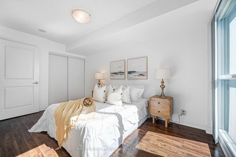 Photo 10 at 605 - 17 Anndale Drive, Willowdale East, Toronto