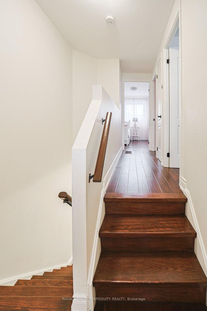 Photo 28 at 43 - 1221 Dundix Road, Applewood, Mississauga