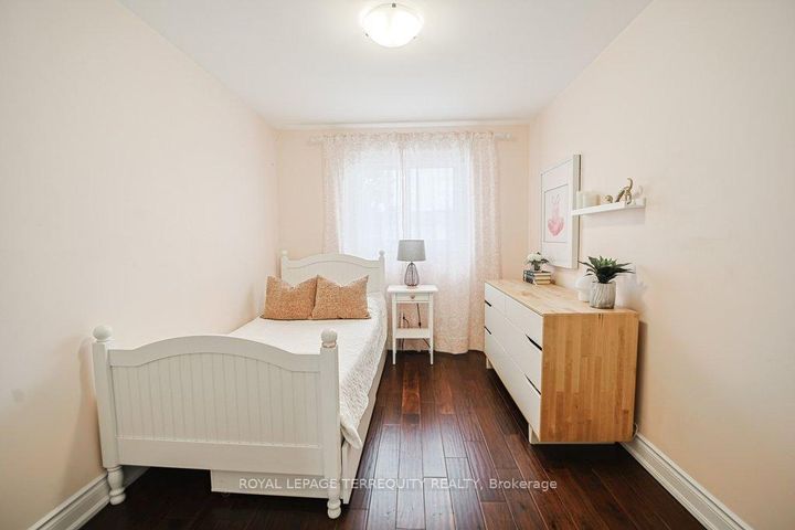 Photo 38 at 43 - 1221 Dundix Road, Applewood, Mississauga