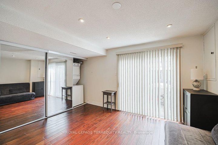 Photo 43 at 43 - 1221 Dundix Road, Applewood, Mississauga