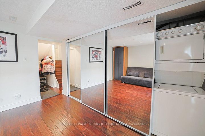 Photo 44 at 43 - 1221 Dundix Road, Applewood, Mississauga