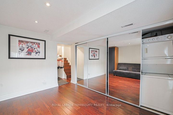 Photo 45 at 43 - 1221 Dundix Road, Applewood, Mississauga