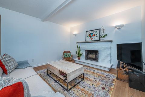 Photo 16 at 6 Earlington Avenue, Kingsway South, Toronto