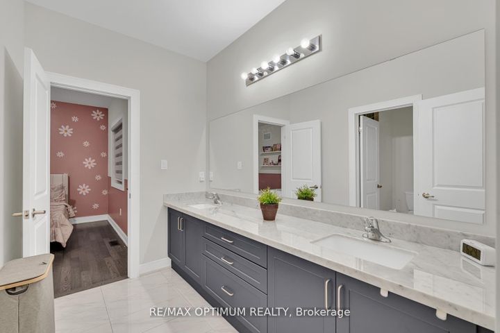 Photo 26 at 9 Bergin Street, Credit Valley, Brampton