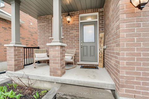 Photo 2 at 35 Booth Lane, Painswick South, Barrie