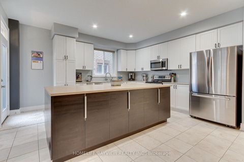 Photo 5 at 35 Booth Lane, Painswick South, Barrie