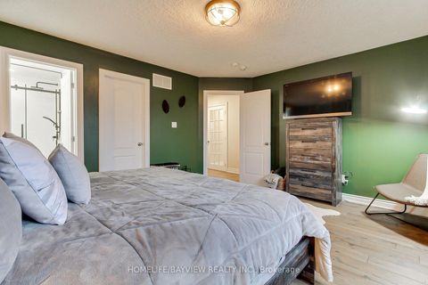 Photo 19 at 35 Booth Lane, Painswick South, Barrie