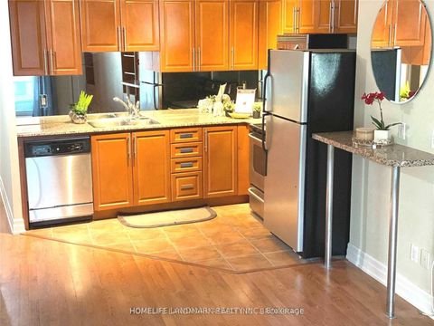 Photo 11 at 1009 - 8 Scollard Street, Annex, Toronto