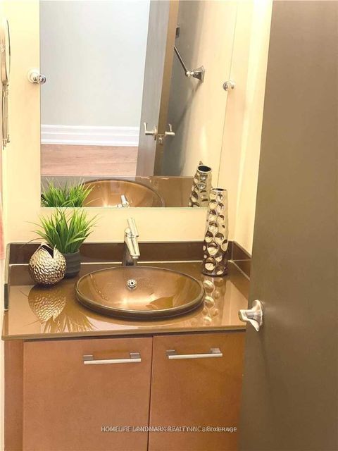 Photo 13 at 1009 - 8 Scollard Street, Annex, Toronto