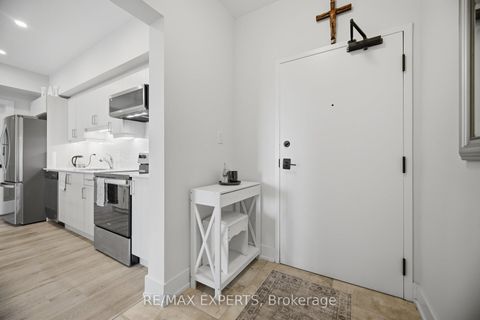 Photo 4 at 605 - 10 Culinary Lane, Rural Barrie Southeast, Barrie