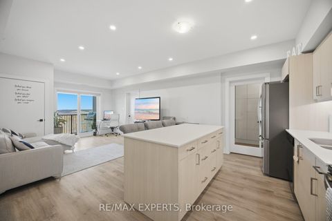 Photo 8 at 605 - 10 Culinary Lane, Rural Barrie Southeast, Barrie