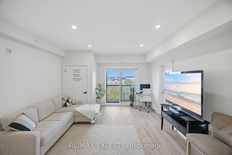 Photo 12 at 605 - 10 Culinary Lane, Rural Barrie Southeast, Barrie