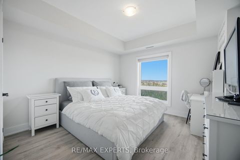 Photo 14 at 605 - 10 Culinary Lane, Rural Barrie Southeast, Barrie