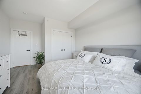 Photo 15 at 605 - 10 Culinary Lane, Rural Barrie Southeast, Barrie