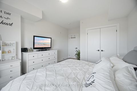 Photo 16 at 605 - 10 Culinary Lane, Rural Barrie Southeast, Barrie