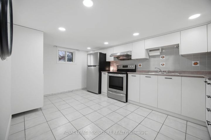 Photo 29 at 77 Ypres Road, Eglinton West, Toronto