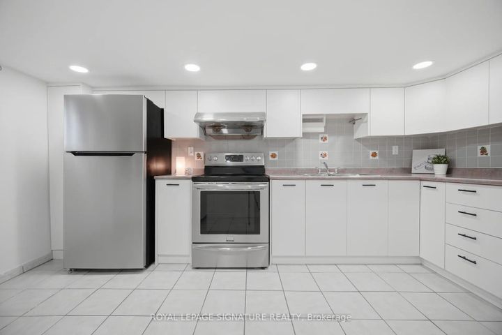 Photo 31 at 77 Ypres Road, Eglinton West, Toronto