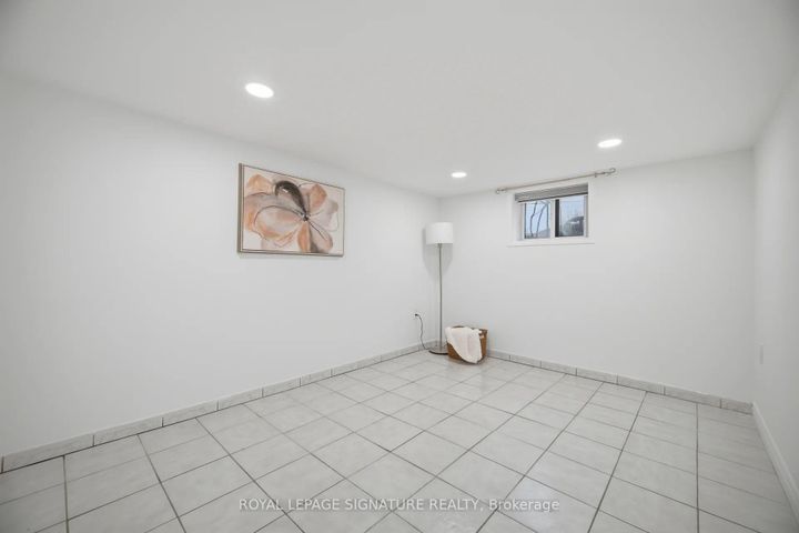 Photo 32 at 77 Ypres Road, Eglinton West, Toronto