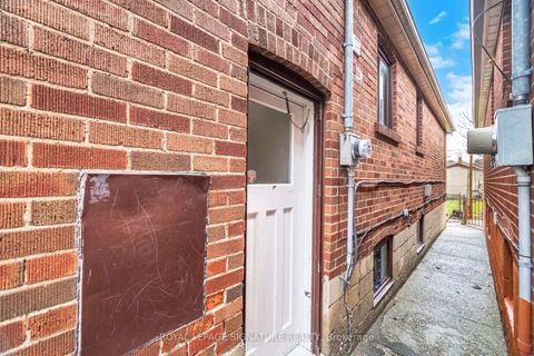 Photo 40 at 77 Ypres Road, Eglinton West, Toronto