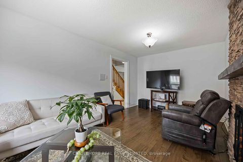 Photo 6 at 119 Spring Town Road, East Woodbridge, Vaughan