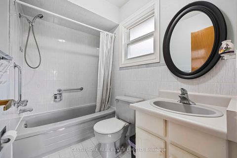 Photo 17 at 119 Spring Town Road, East Woodbridge, Vaughan