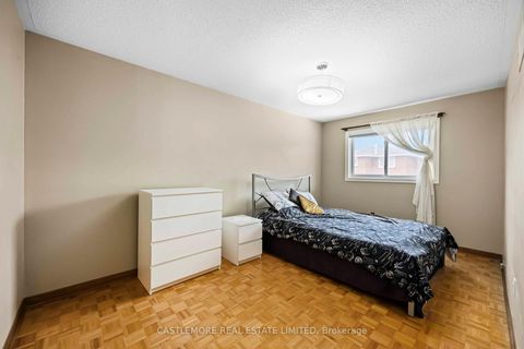 Photo 18 at 119 Spring Town Road, East Woodbridge, Vaughan