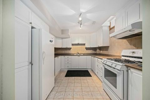 Photo 23 at 119 Spring Town Road, East Woodbridge, Vaughan