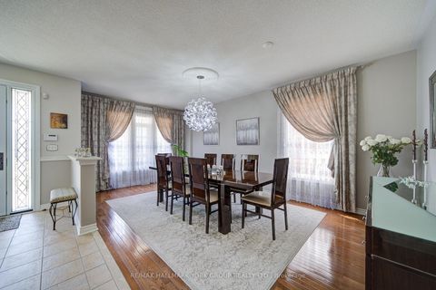 Photo 3 at 26 Regalia Way, Shore, Barrie