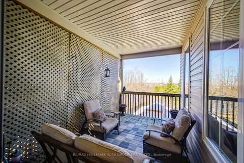 Photo 14 at 26 Regalia Way, Shore, Barrie