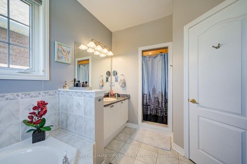 Photo 22 at 26 Regalia Way, Shore, Barrie