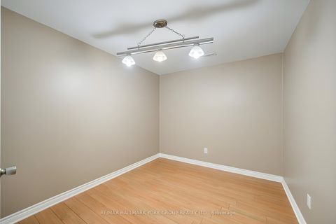 Photo 32 at 26 Regalia Way, Shore, Barrie