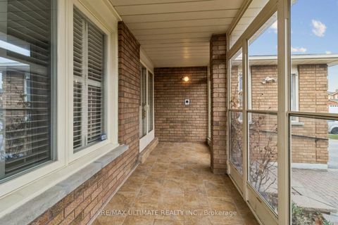 Photo 3 at 149 Castlehill Road, Maple, Vaughan